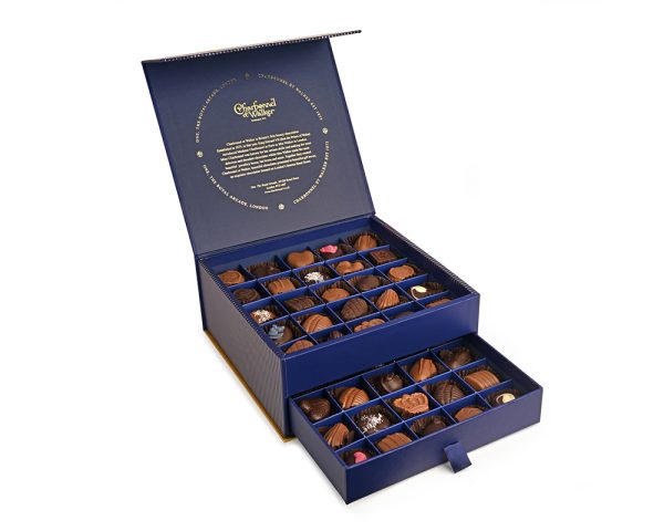Victorian - 50 Piece Fine Milk and Dark Chocolate Selection – without alcohol